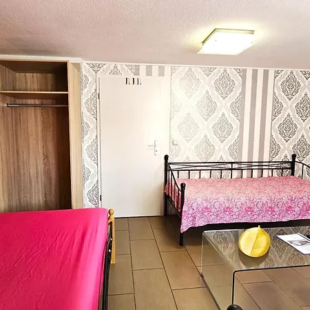 Guest house Gruendauer Monteurwohnung/studentenwohnung 3*