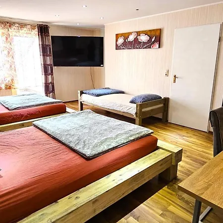 招待所 Gruendauer Monteurwohnung/studentenwohnung 3*