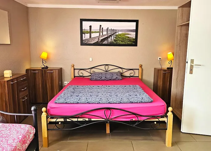 Gruendauer Monteurwohnung/studentenwohnung Penzion 3*